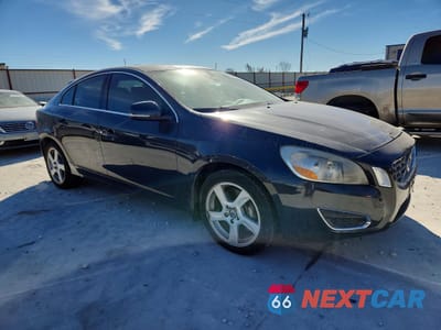 Czwarte zdjęcie samochodu z boku: 2012 VOLVO S60 T5 VIN:YV1622FS1C2114438 - miniatura