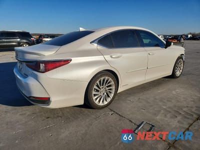 Trzecie zdjęcie samochodu z tyłu: 2022 LEXUS ES 300H ULTRA LUXURY VIN:58AFA1C11NU024488 - miniatura