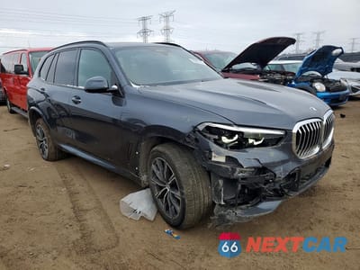Czwarte zdjęcie samochodu z boku: 2021 BMW X5 XDRIVE45E VIN:5UXTA6C00M9G74371 - miniatura