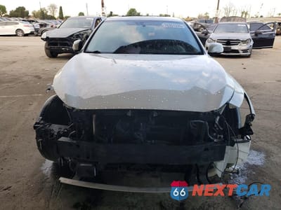 Piąte zdjęcie samochodu w środku: 2019 INFINITI Q50 LUXE VIN:JN1EV7AP0KM540085 - miniatura