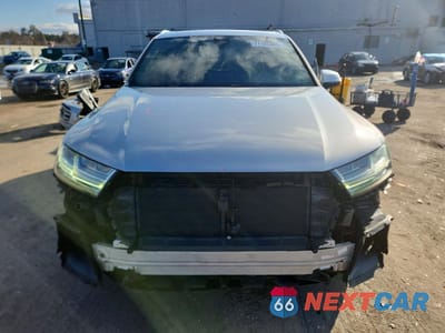 Piąte zdjęcie samochodu w środku: 2017 AUDI Q7 PREMIUM PLUS VIN:WA1LAAF77HD021902 - miniatura