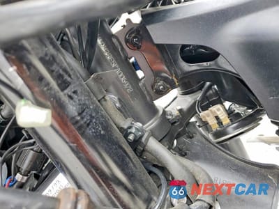 Zdjęcie 9 z 9 samochodu: 2023 YAMAHA YZFR7 VIN:JYARM38E5PA006972 - miniatura
