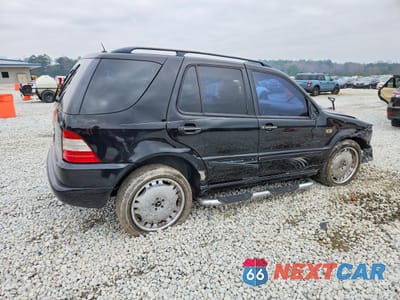 Trzecie zdjęcie samochodu z tyłu: 2001 MERCEDES-BENZ ML 320 VIN:4JGAB54EX1A262326 - miniatura