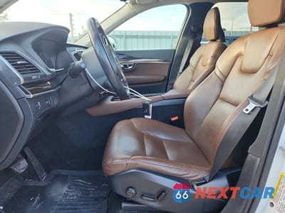 Zdjęcie 7 z 12 samochodu: 2019 VOLVO XC90 T6 MOMENTUM VIN:YV4A22PK4K1501033 - miniatura