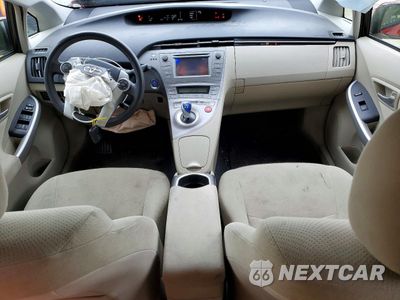 Zdjęcie 8 z 12 samochodu: 2014 TOYOTA PRIUS VIN:JTDKN3DU4E1755100 - miniatura
