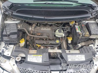 Zdjęcie 12 z 13 samochodu: 2002 DODGE GRAND CARAVAN EL VIN:1B4GP34392B575475 - miniatura
