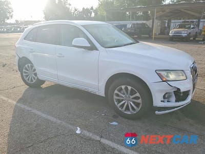 Czwarte zdjęcie samochodu z boku: 2014 AUDI Q5 PREMIUM VIN:WA1CFAFP0EA075749 - miniatura