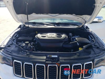 Zdjęcie 12 z 13 samochodu: 2019 JEEP GRAND CHER VIN:1C4RJFBG5KC730778 - miniatura
