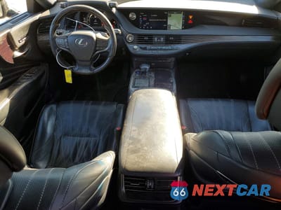 Zdjęcie 6 z 10 samochodu: 2018 LEXUS LS 500 VIN:JTHC5LFFXJ5002675 - miniatura