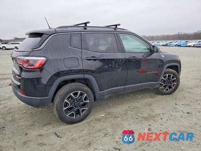 Trzecie zdjęcie samochodu z tyłu: 2019 JEEP COMPASS VIN:3C4NJDDB8KT712896 - miniatura