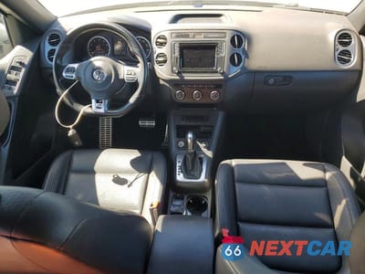 Zdjęcie 8 z 13 samochodu: 2016 VOLKSWAGEN TIGUAN S VIN:WVGAV7AX1GW086495 - miniatura