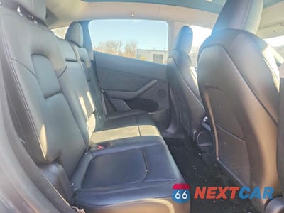 Zdjęcie 10 z 12 samochodu: 2023 TESLA MODEL Y VIN:7SAYGDEE4PA209277 - miniatura