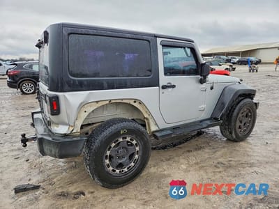 Trzecie zdjęcie samochodu z tyłu: 2011 JEEP WRANGLER SPORT VIN:1J4AA2D18BL636113 - miniatura