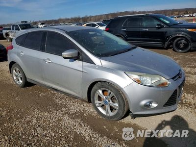 Czwarte zdjęcie samochodu z boku: 2012 FORD FOCUS SE VIN:1FAHP3K2XCL161222 - miniatura
