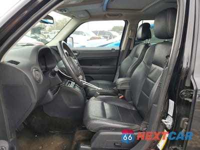 Zdjęcie 7 z 14 samochodu: 2015 JEEP PATRIOT LATITUDE VIN:1C4NJPFA8FD400207 - miniatura