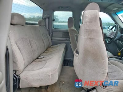 Zdjęcie 10 z 11 samochodu: 2000 CHEVROLET SILVERADO K2500 VIN:1GCGK29U0YE271343 - miniatura