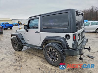 Drugie zdjęcie samochodu z przodu: 2011 JEEP WRANGLER SPORT VIN:1J4AA2D18BL636113 - miniatura