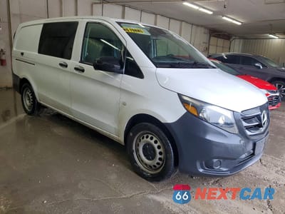 Czwarte zdjęcie samochodu z boku: 2021 MERCEDES-BENZ METRIS VIN:W1YV0BEY7M3846884 - miniatura