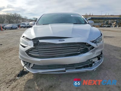 Piąte zdjęcie samochodu w środku: 2017 FORD FUSION SE HYBRID VIN:3FA6P0LU8HR163677 - miniatura