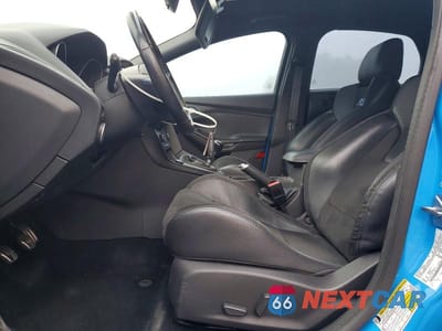 Zdjęcie 7 z 11 samochodu: 2017 FORD FOCUS RS VIN:WF0DP3TH4H4120241 - miniatura