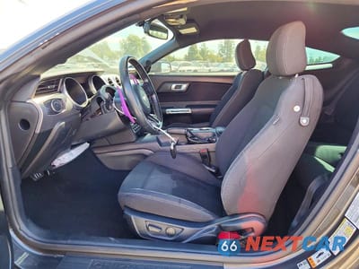 Zdjęcie 7 z 13 samochodu: 2020 FORD MUSTANG GT VIN:1FA6P8CF5L5130471 - miniatura