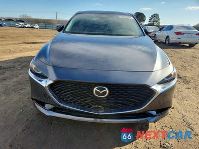 Piąte zdjęcie samochodu w środku: 2025 MAZDA 3 PREFERRED VIN:3MZBPACM2SM471475 - miniatura