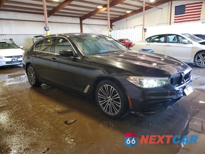 Czwarte zdjęcie samochodu z boku: 2019 BMW 530 XI VIN:WBAJA7C52KG909740 - miniatura