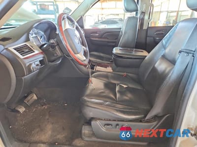 Zdjęcie 7 z 13 samochodu: 2009 CADILLAC ESCALADE LUXURY VIN:1GYFK232X9R285662 - miniatura