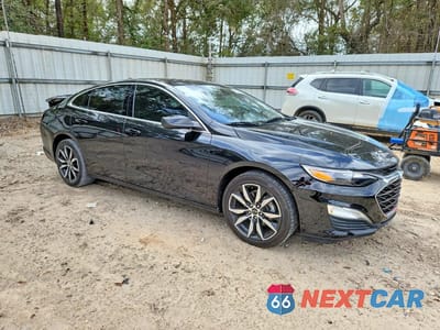 Czwarte zdjęcie samochodu z boku: 2021 CHEVROLET MALIBU RS VIN:1G1ZG5ST6MF043132 - miniatura