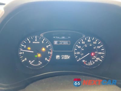 Zdjęcie 9 z 13 samochodu: 2013 NISSAN PATHFINDER S VIN:5N1AR2MM9DC667345 - miniatura