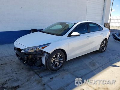 2023 KIA FORTE LXS 3KPF24AD1PE553044 - główne zdjęcie licytacji z USA - miniatura
