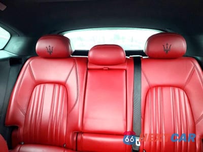 Zdjęcie 10 z 13 samochodu: 2017 MASERATI LEVANTE VIN:ZN661XUA3HX257870 - miniatura