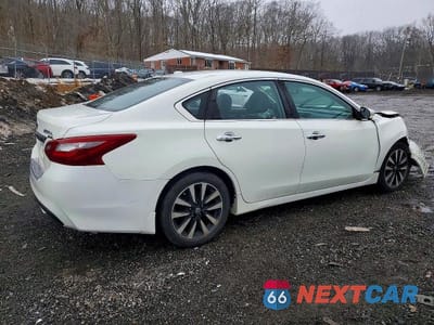 Trzecie zdjęcie samochodu z tyłu: 2018 NISSAN ALTIMA 2.5 SL VIN:1N4AL3AP7JC206821 - miniatura