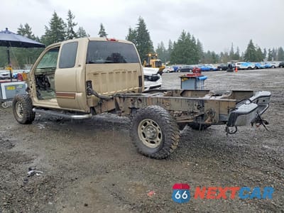 Drugie zdjęcie samochodu z przodu: 2004 CHEVROLET SILVERADO K2500 HEAVY DUTY VIN:1GCHK291X4E134723 - miniatura