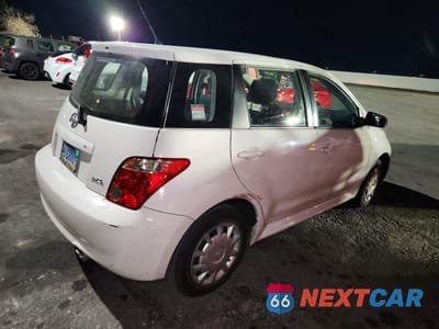 Trzecie zdjęcie samochodu z tyłu: 2006 SCION XA BASE VIN:JTKKT604665010042 - miniatura