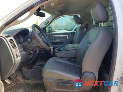 Zdjęcie 7 z 12 samochodu: 2016 RAM 4500 FLATBED TRUCK VIN:3C7WRLBL5GG174308 - miniatura