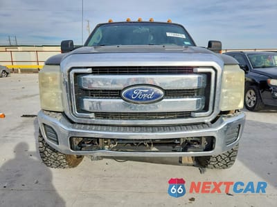 Piąte zdjęcie samochodu w środku: 2011 FORD F350 SUPER DUTY VIN:1FT8W3BT0BEC51343 - miniatura