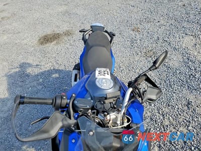 Piąte zdjęcie samochodu w środku: 2023 BMW F 900 XR VIN:WB10K2305P6H59591 - miniatura