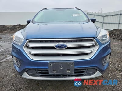 Piąte zdjęcie samochodu w środku: 2018 FORD ESCAPE SEL VIN:1FMCU0HD8JUC45224 - miniatura