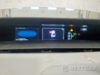 Zdjęcie 9 z 14 samochodu: 2018 TOYOTA PRIUS TWO VIN:JTDKBRFU3J3602408 - miniatura