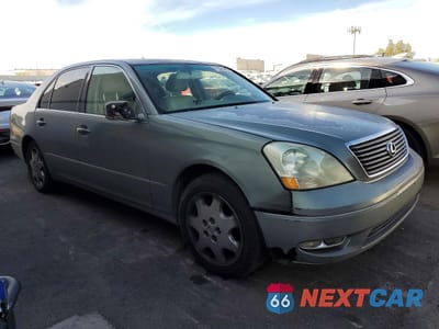 Czwarte zdjęcie samochodu z boku: 2001 LEXUS LS 430 BASE VIN:JTHBN30F310007427 - miniatura