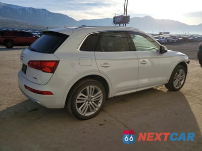 Trzecie zdjęcie samochodu z tyłu: 2020 AUDI Q5 PREMIUM PLUS VIN:WA1BNAFY2L2067540 - miniatura