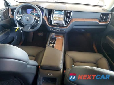 Zdjęcie 8 z 12 samochodu: 2024 VOLVO XC60 PLUS VIN:YV4L12RL1R1807408 - miniatura