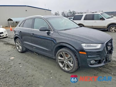Czwarte zdjęcie samochodu z boku: 2015 AUDI Q3 PRESTIGE VIN:WA1GFCFS4FR009807 - miniatura