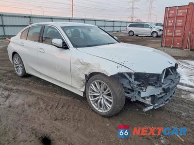 Czwarte zdjęcie samochodu z boku: 2024 BMW 330XI VIN:3MW89FF00R8E75053 - miniatura