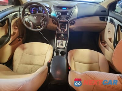 Zdjęcie 8 z 12 samochodu: 2013 HYUNDAI ELANTRA GLS VIN:5NPDH4AE2DH448342 - miniatura