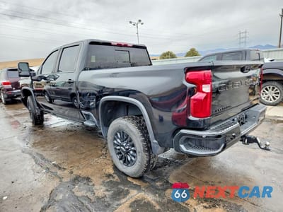 Drugie zdjęcie samochodu z przodu: 2022 CHEVROLET SILVERADO K3500 LTZ VIN:1GC4YUEY2NF233382 - miniatura