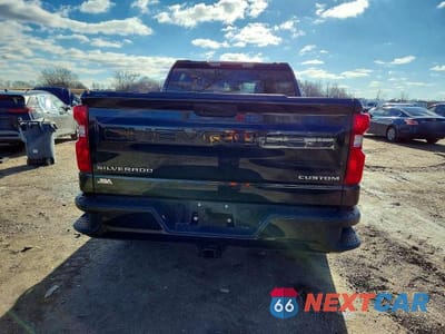 Zdjęcie 6 z 12 samochodu: 2023 CHEVROLET SILVERADO K1500 CUSTOM VIN:1GCPDBEK3PZ121264 - miniatura
