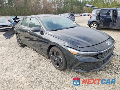 Czwarte zdjęcie samochodu z boku: 2026 HYUNDAI ELANTRA SEL SPORT VIN:KMHLM4DG8TU114904 - miniatura