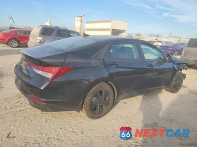 Trzecie zdjęcie samochodu z tyłu: 2023 HYUNDAI ELANTRA SEL VIN:KMHLM4AGXPU532732 - miniatura